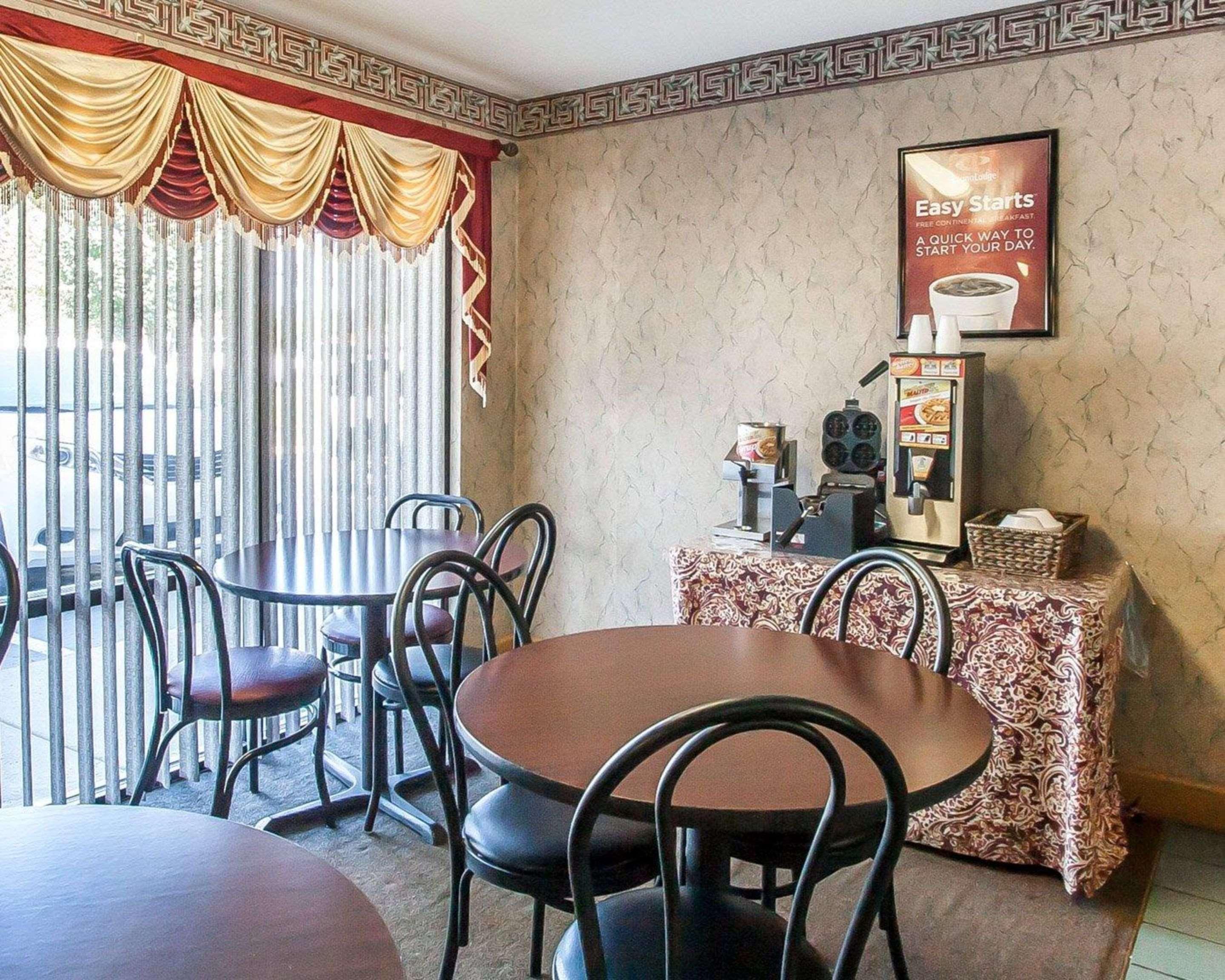 Econo Lodge Inn & Suites Murfreesboro Zewnętrze zdjęcie